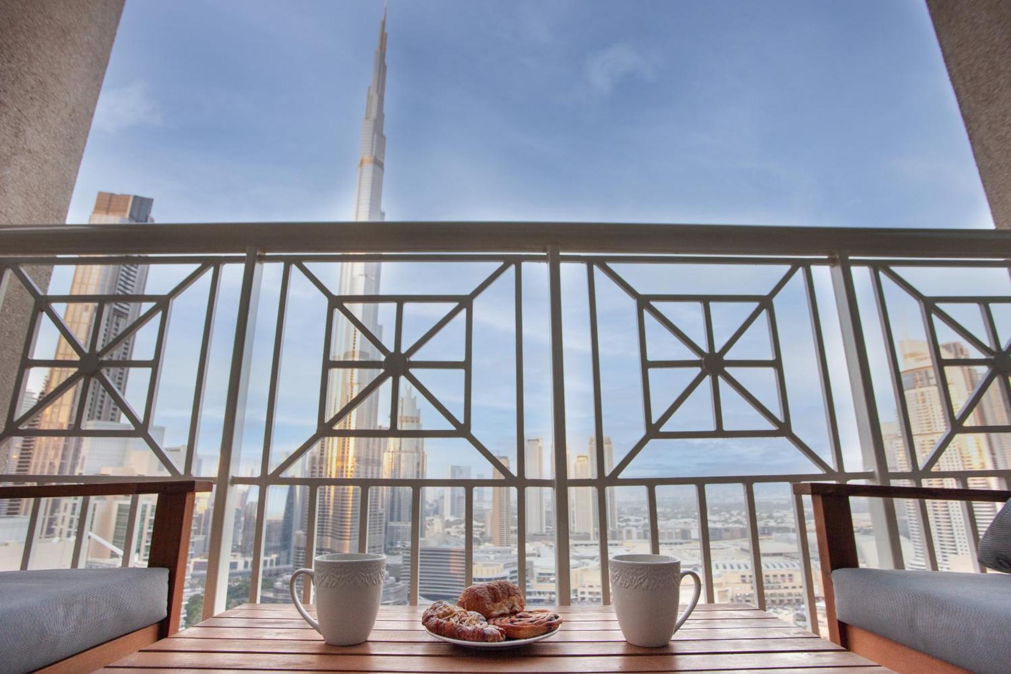 Signature Burj Khalifa View Residence Dubai Exterior photo